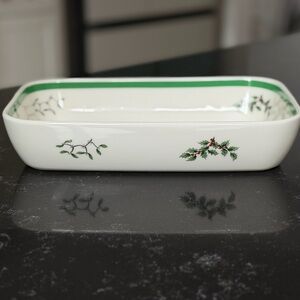 Spode Christmas Tree Oven to Table Baking Dish